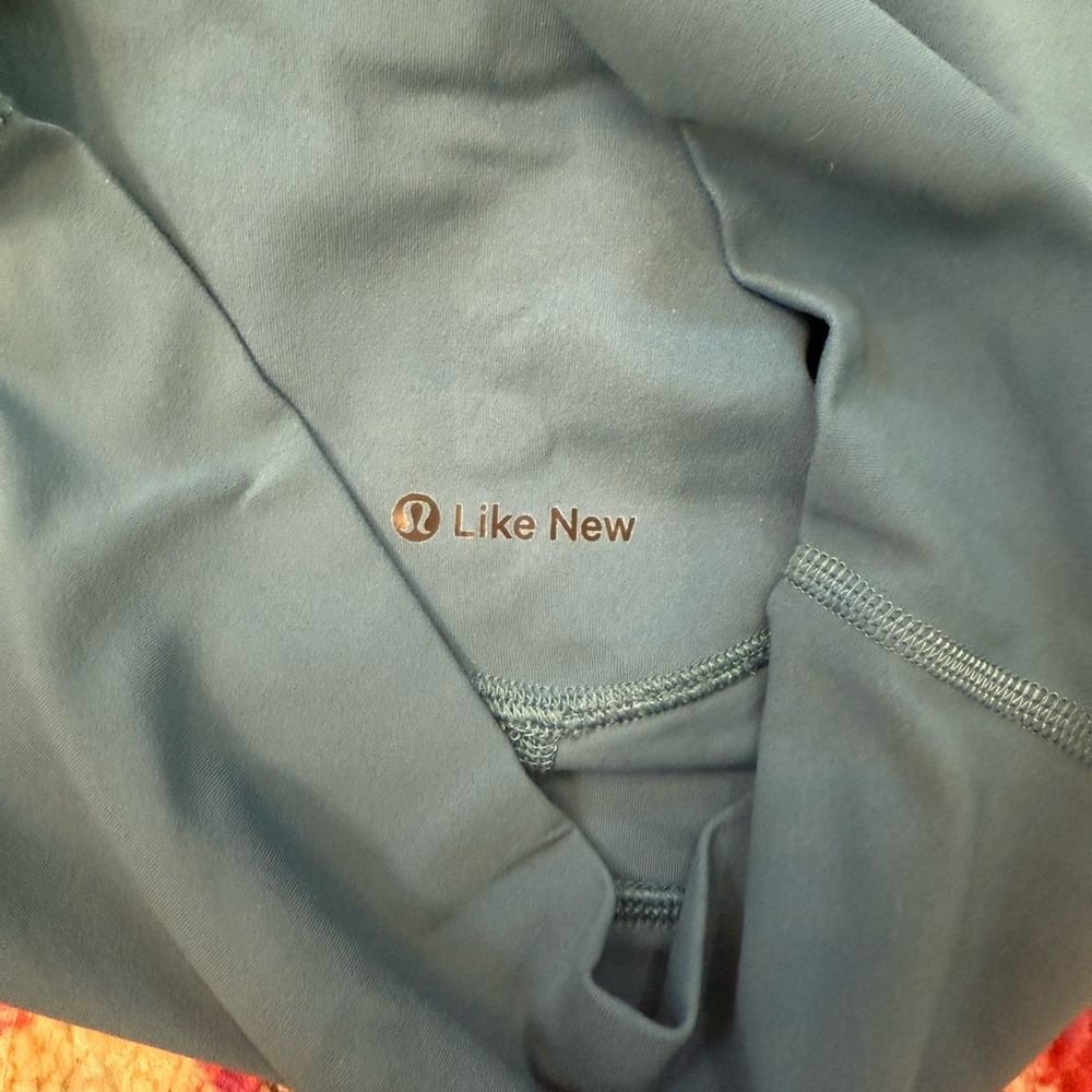 Lululemon Align Bike Shorts - Picture 4 of 5
